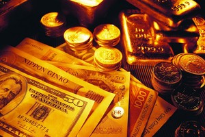 USD và vàng cùng nhau tăng giá