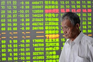 Chứng khoán Trung Quốc lại giảm sốc, mạnh nhất trong 3 tuần