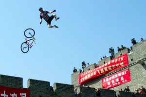 Shanghai Composite sẽ giảm thêm 27% năm 2016