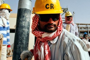 Vì sao Ả Rập Xê út đồng ý với thỏa thuận ngừng tăng sản lượng?