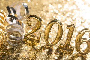 Nỗi sợ gia tăng, vàng ngày càng hấp dẫn