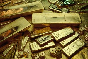 Giá vàng ngày 14/7: Vàng SJC chia tay mức 37 triệu đồng/lượng