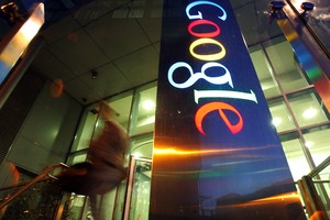 Google chỉ trích lệnh cấm nhập cư của Tổng thống Trump, gọi nhân viên sớm về Mỹ