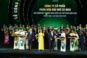 Phân bón Cà Mau (DCM) lần thứ 6 liên tiếp nhận giải thưởng Thương hiệu quốc gia