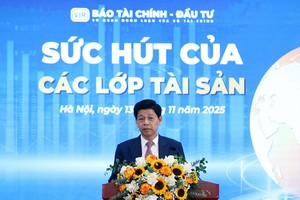 Ông Phạm Văn Hoành, Tổng Biên tập Báo Tài chính - Đầu tư phát biểu khai mạc Tọa đàm. Ảnh: Chí Cường