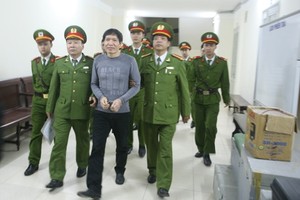 Khởi tố vụ án Cố ý làm lộ bí mật Nhà nước