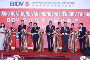 Lễ cắt băng khai trương VPĐD BIDV tại Đài Bắc