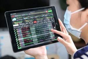 Chứng khoán là kênh đầu tư hấp dẫn hiện nay