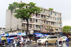 TP. HCM sẽ tháo dỡ khẩn cấp 5 chung cư nguy hiểm