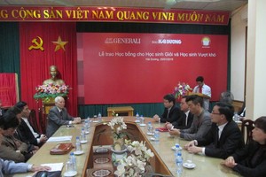 Generali trao 40 suất học bổng cho học sinh học giỏi và vượt khó Hải Dương