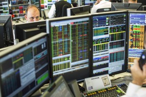 Tuần qua đầu tháng 4, khối ngoại mua ròng trở lại tỷ đồng