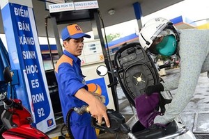 Giá xăng giảm, giá dầu tăng từ 15h ngày 19/10