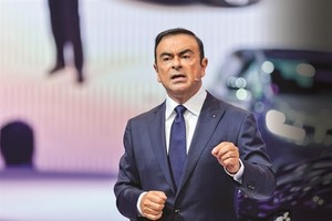 “Siêu anh hùng” Carlos Ghosn và sứ mệnh vực dậy Mitsubishi