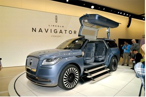 General Motor và Ford đang làm gì với thị phần xe sang?