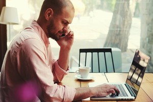 Khối ngoại bán ròng VNM trong phiên 17/2 sau 28 phiên mua ròng liên tiếp