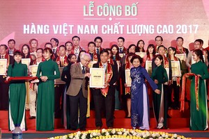 Đạm Cà Mau tiếp tục được bình chọn Hàng Việt Nam chất lượng cao 2017