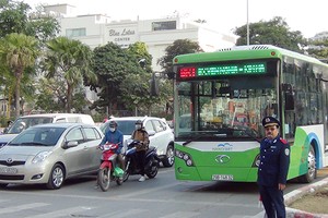 Dự án xe buýt nhanh (BRT) cũng đã bị báo chí đặt nghi vấn về có sai phạm trong quá trình đấu thầu