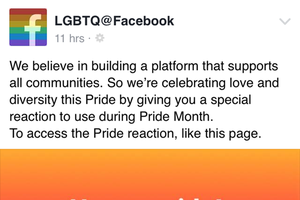 Người dùng phải Like fanpage này để có thể sử dụng biểu tượng cảm xúc lá cờ 6 màu. 