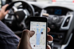 Thông tin Uber tạm dừng hoạt động chỉ là... “tin vịt“