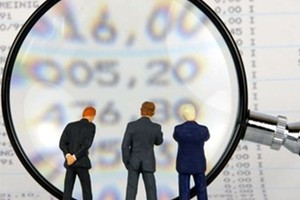 Cổ đông lớn SDB và người nhà Phó tổng giám đốc FTM bị “điểm mặt” vì chậm công bố thông tin