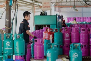 Ngày 25/1, Petro Miền Trung chào sàn HOSE với giá tham chiếu 14.000 đồng/CP