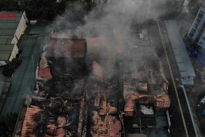 HOSE nhắc nhở Rạng Đông (RAL) công bố chính thức ước thiệt hại tài sản vụ hỏa hoạn nhà xưởng