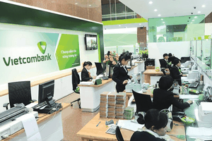 Vietcombank (VCB): 9 tháng, lợi nhuận hơn 17.610 tỷ đồng, thu nhập nhân viên bình quân gần 37 triệu đồng/tháng