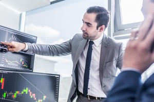 Tuần qua, khối ngoại ồ ạt xả CTG và VNM, bán ròng tới 983 tỷ đồng