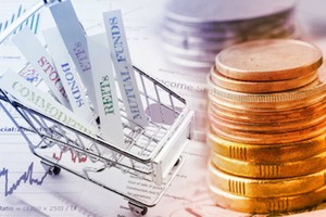 Bàn tròn chứng khoán: Tìm chiến lược đầu tư để hạn chế được rủi ro