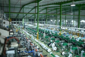 Nhựa An Phát Xanh (AAA) chi 27,5 tỷ đồng mua nửa triệu cổ phiếu Nhựa Hà Nội (NHH)