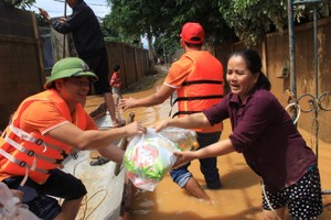 PVI - FIS tặng bảo hiểm vùng lũ, tối đa 100 người/đoàn