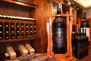 Vang Thăng Long (VTL): Tổng công ty Thương mại Hà Nội thoái toàn bộ gần 40% vốn