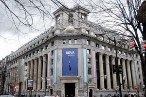 Thị trường trái phiếu AT1 mở cửa trở lại ở châu Âu sau khi trái phiếu Credit Suisse bị xóa sổ