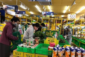 Giãn cách xã hội, TP.HCM và một số tỉnh miền Nam vẫn thiếu hàng hóa cục bộ 