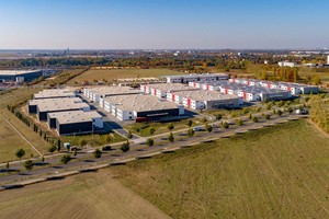 JLL cho biết đầu tư vào lĩnh vực hậu cần và công nghiệp tiếp tục gia tăng.