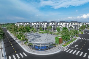 Gladia by the Waters được phát triển bởi hai chủ đầu tư uy tín Keppel và Khang Điền. Với chỉ 226 căn biệt thự hiếm hoi tại khu Đông, TP.HCM, trung tâm kinh tế - tài chính - công nghệ quốc tế mới.