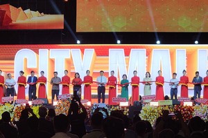 Khu thương mại Bcons City Mall rộng hơn 10.000 m2 chính thức mở cửa đón khách