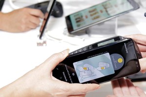 Thanh toán qua di động bùng nổ với nhiều ứng dụng. Ảnh: Đức Thanh