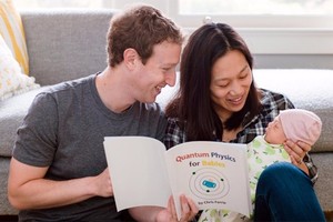 CEO Facebook và vợ từng đến Việt Nam năm 2011