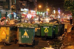 Áp lực rác thải đè nặng TP HCM