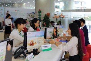 Nhiều ngân hàng tiếp tục tăng lãi suất những ngày cuối năm