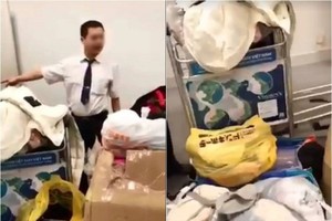 Gây bức xúc cho khách, hai nhân viên hải quan Nội Bài bị đình chỉ