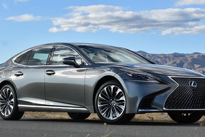 Toyota Việt Nam công bố giá cho 3 dòng xe Lexus LS 500h, giá cao nhất 8,46 tỷ đồng