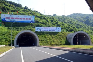 3 công trình giao thông nổi bật cả nước năm 2017