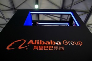Alibaba đang đầu tư mạnh tay vào cửa hàng truyền thống. Ảnh: Bloomberg