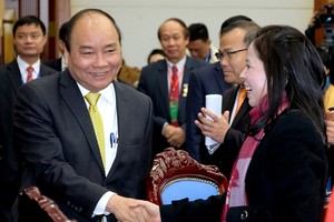 Trong cuộc gặp kiều bào, Thủ tướng nói "Tổ quốc luôn lắng nghe hơi thở của bà con". Ảnh: Quang Hiếu/VGP