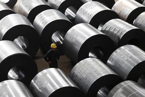 Biện pháp hạn chế nhập khẩu thép, nhôm Việt Nam vào Mỹ đã được DOC trình lên Tổng thống Donald Trump xem xét, quyết định.