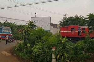 Hai tàu dừng lại chỉ cách nhau 10 m được xem là sự cố nghiêm trọng. Ảnh: Nguyễn Sơn.