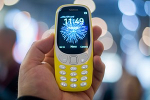 Nokia 3310.