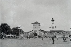 Chợ Bến Thành hơn 90 năm trước, khi xe máy chưa xuất hiện